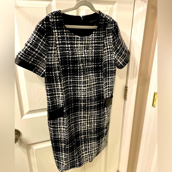 Banana Republic dress with pockets, 6 Petite, black and white - Picture 1 of 1